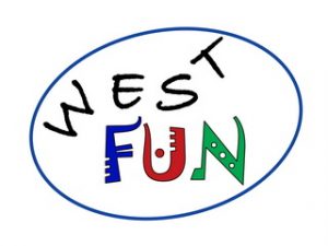 Logo „WEST FUN“ mit stilisiertem Schriftzug in Schwarz, Blau, Rot und Grün innerhalb eines blauen Ovals.